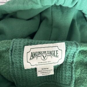 American Eagle Forest Green Sweatshirt
